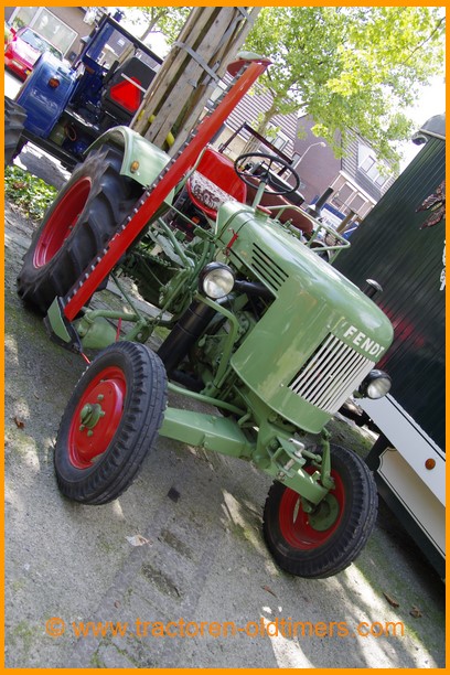 Fendt tractor met maaibalk